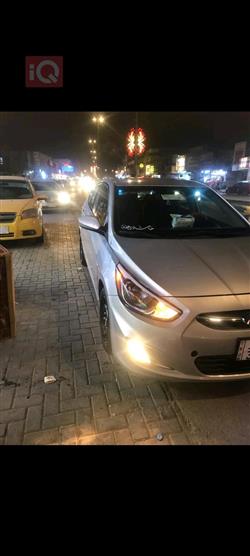 هیوندای ئەکسنت هاچباک